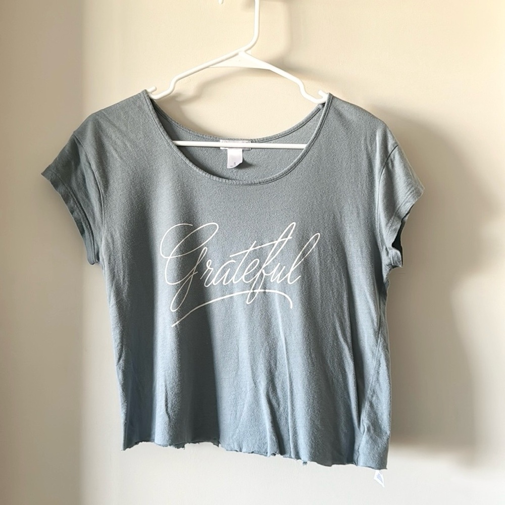 Love Monday Raw Hem Cropped Graphic Tee
